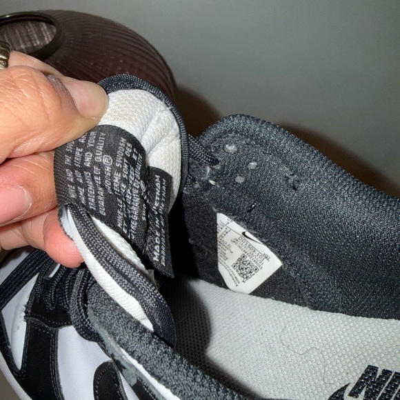 Nike Classic Black and White Sneakers - Picture 5 of 5